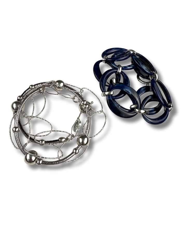 Travel Wardrobe | Blue Oval