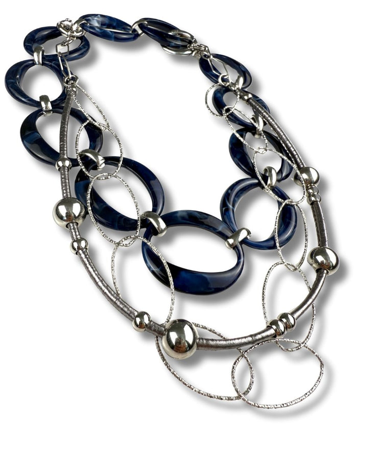 Travel Wardrobe | Blue Oval